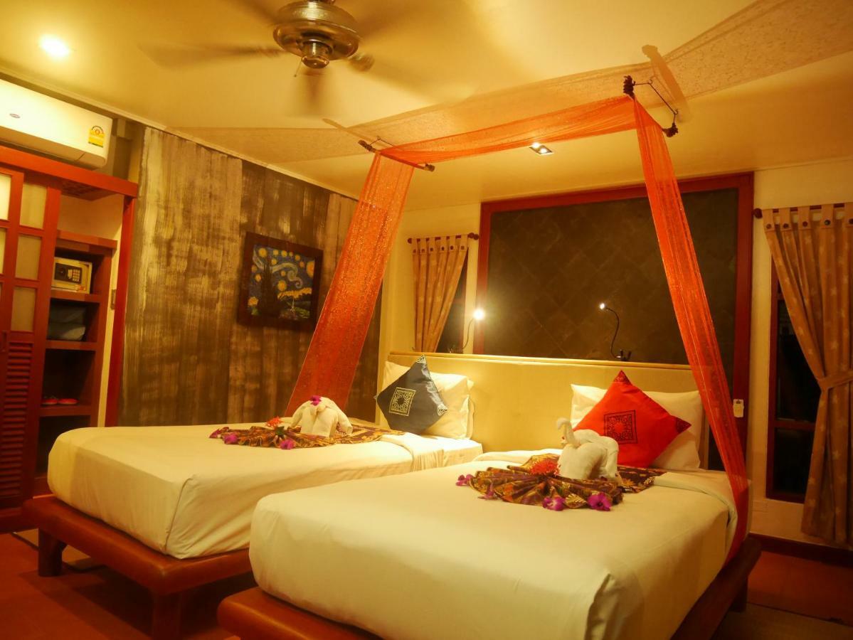 Bangtao Beach Chalet Resort Bang Tao Beach  Exterior photo