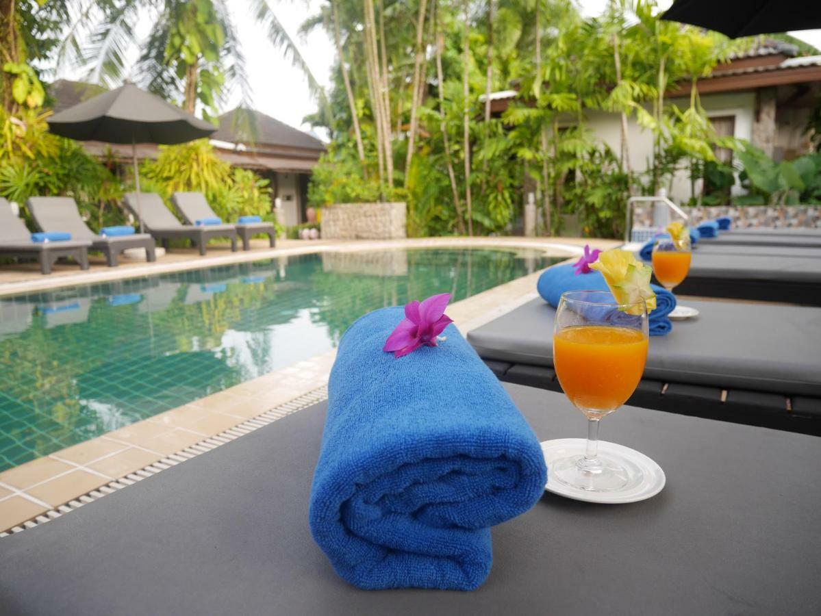 Bangtao Beach Chalet Resort Bang Tao Beach  Exterior photo