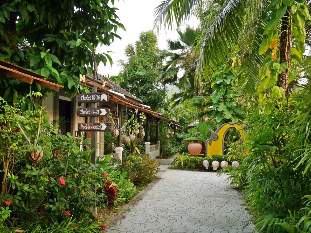 Bangtao Beach Chalet Resort Bang Tao Beach  Exterior photo