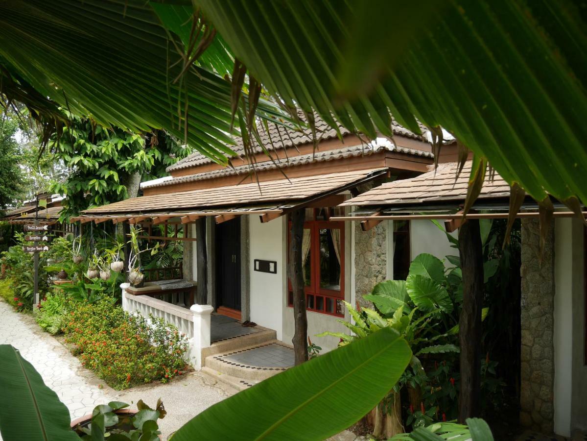 Bangtao Beach Chalet Resort Bang Tao Beach  Exterior photo