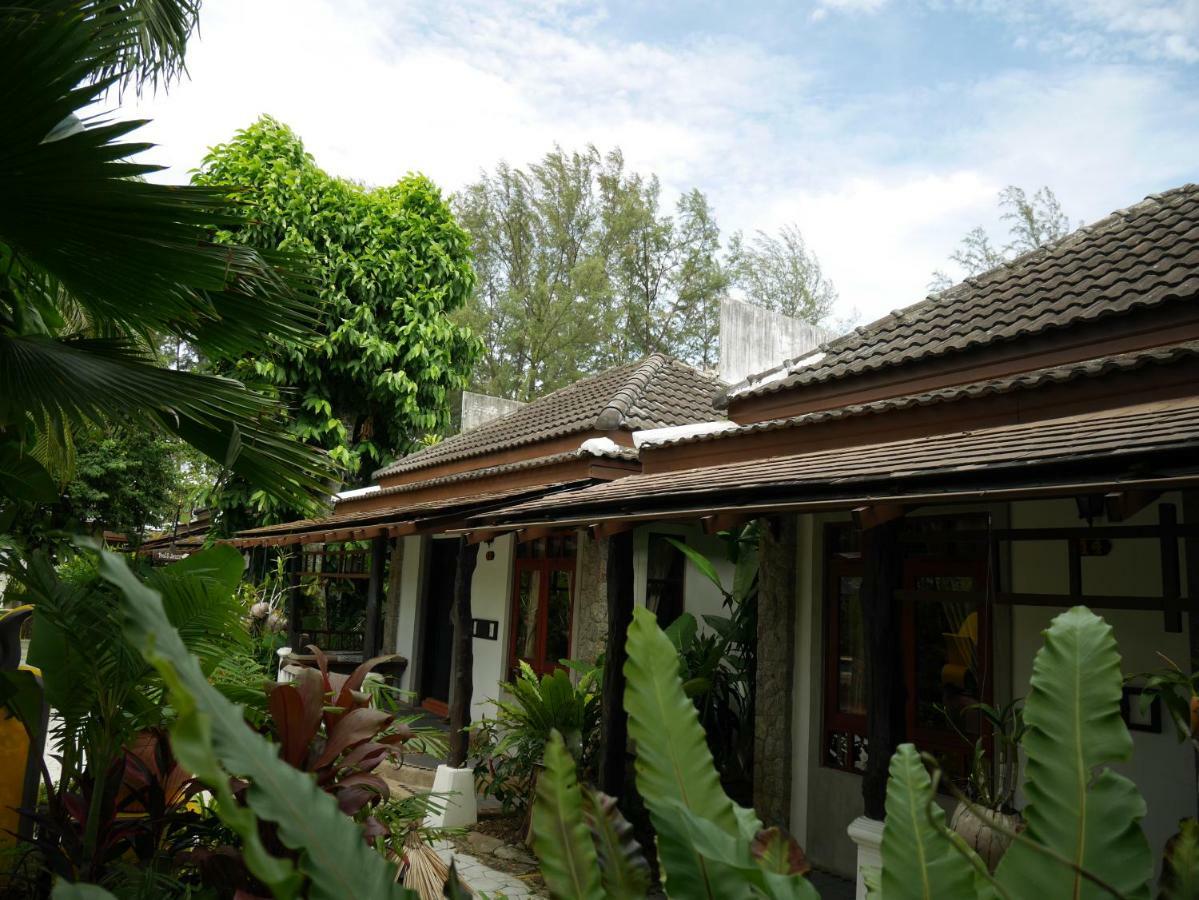 Bangtao Beach Chalet Resort Bang Tao Beach  Exterior photo