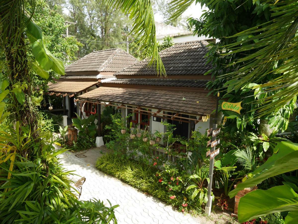 Bangtao Beach Chalet Resort Bang Tao Beach  Exterior photo