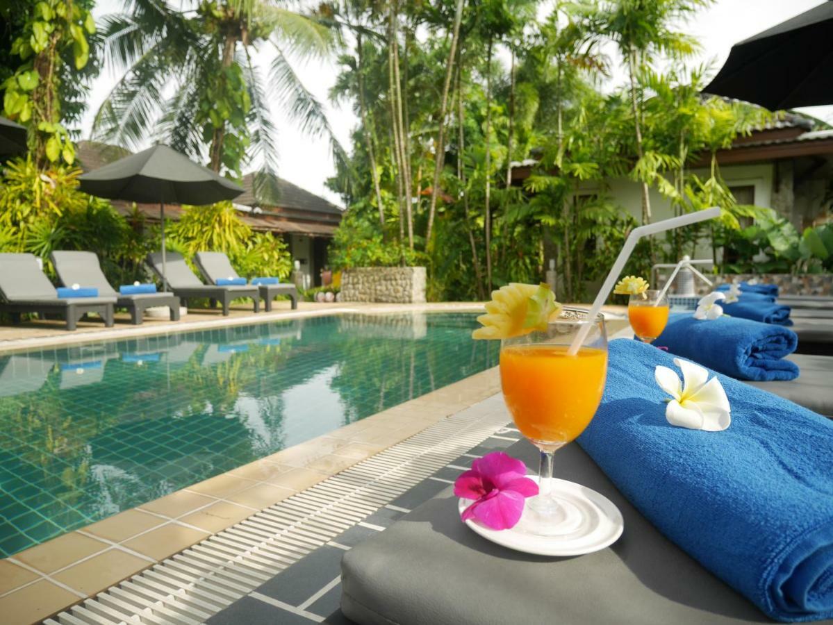 Bangtao Beach Chalet Resort Bang Tao Beach  Exterior photo