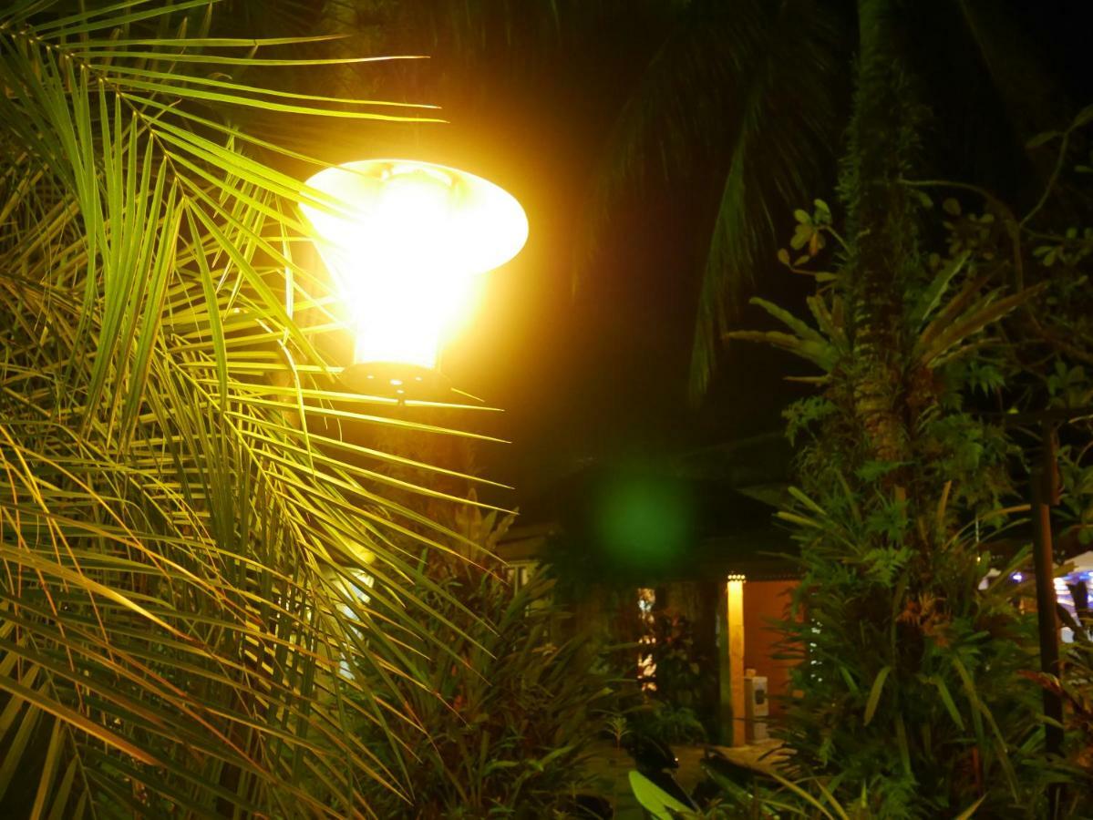 Bangtao Beach Chalet Resort Bang Tao Beach  Exterior photo