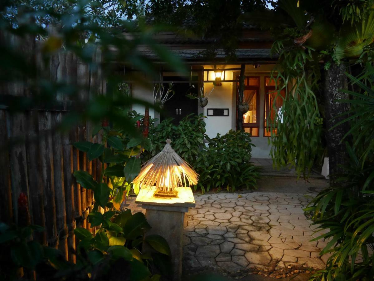Bangtao Beach Chalet Resort Bang Tao Beach  Exterior photo
